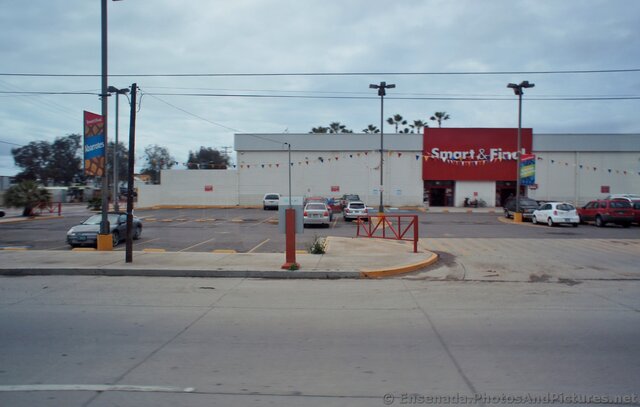 Smart & Final in Ensenada.jpg