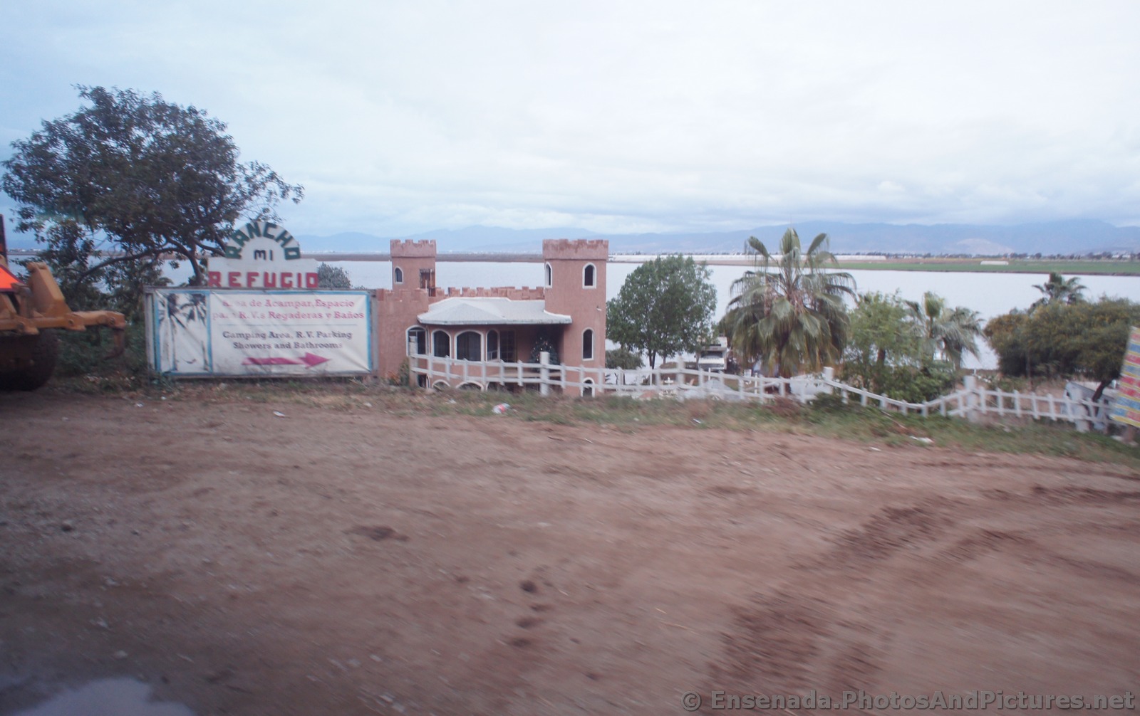 Rancho Mi Refugio Camping Area RV Parking Ensenada.jpg
