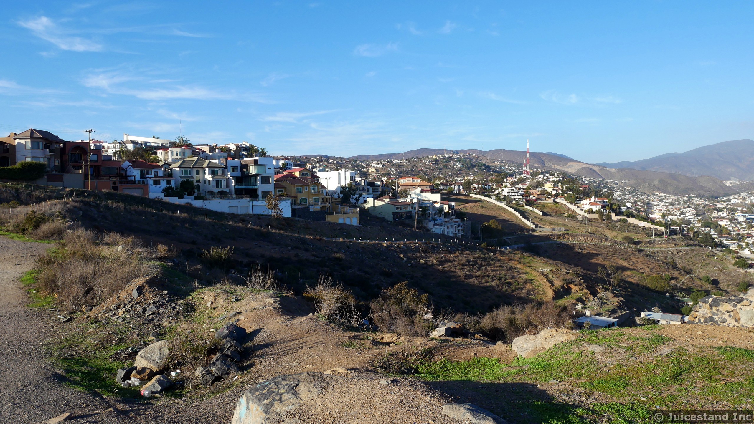 Nice Houses at the hills of Ensenada Mirador